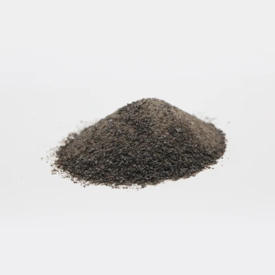 Arena de sílice, óxido de aluminio y zirconia.